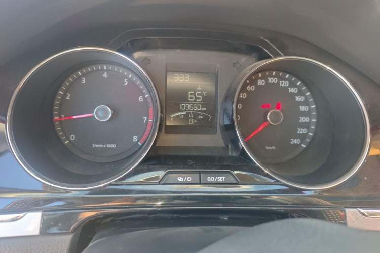 Used Volkswagen Bora 2014 1.6L Manual Comfort Model Instrument Cluster
