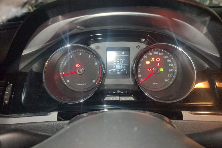 Used Volkswagen Bora 2014 1.6L Automatic Comfort Model Instrument Cluster