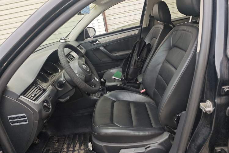 Used Volkswagen Bora 2014 1.4 TSI Manual Comfort Model Left Front Seat