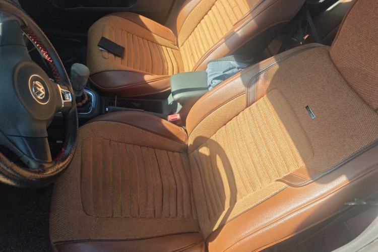 Used Volkswagen Bora 2014 1.6L Manual Comfort Model Left Front Seat