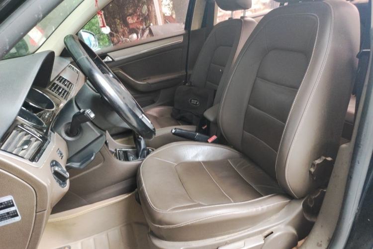 Used Volkswagen Bora 2014 1.6L Manual Comfort Model Left Front Seat