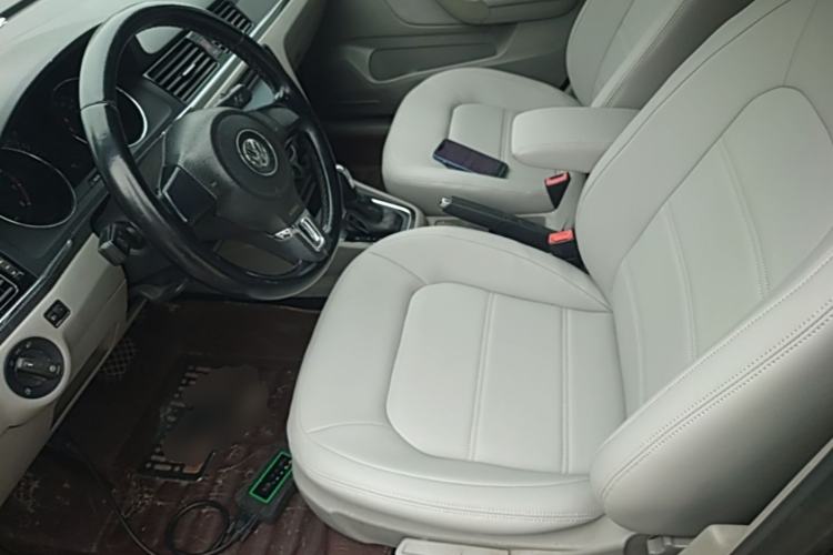 Used Volkswagen Bora 2014 1.6L Automatic Fashion Model Left Front Seat