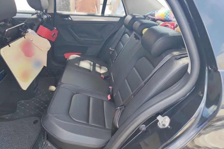 Used Volkswagen Bora 2014 1.6L Automatic Comfort Model Left Rear Seat