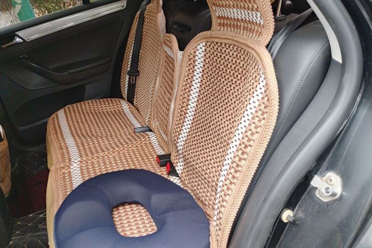 Used Volkswagen Bora 2014 1.6L Automatic Comfort Model Left Rear Seat