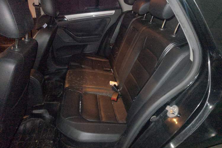 Used Volkswagen Bora 2014 1.6L Automatic Comfort Model Left Rear Seat