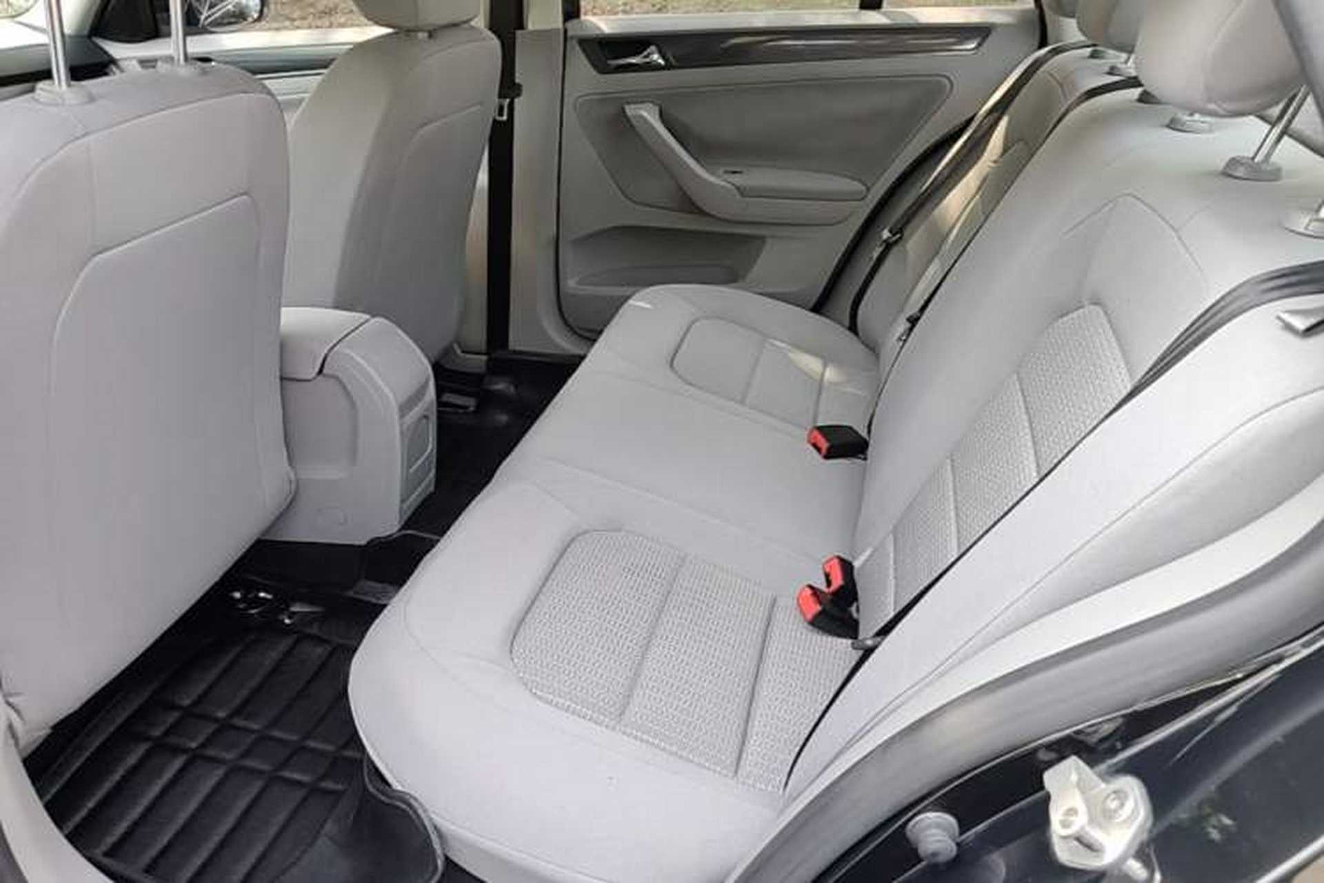 Used Volkswagen Bora 2014 1.6L Automatic Fashion Model Left Rear Seat