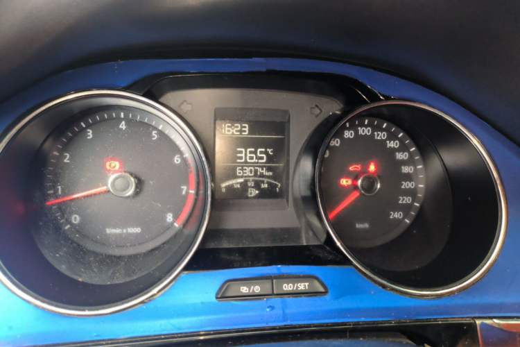 Used Volkswagen Bora 2014 1.6L Manual Comfort Model Odometer Close Up