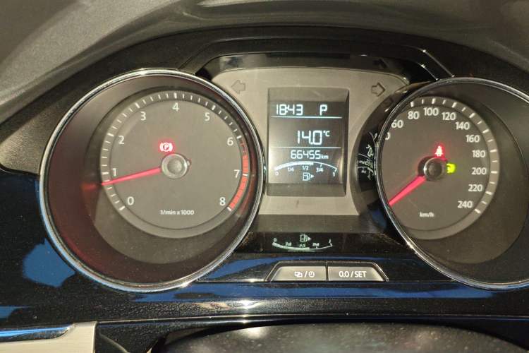 Used Volkswagen Bora 2014 1.6L Automatic Comfort Model Odometer Close Up