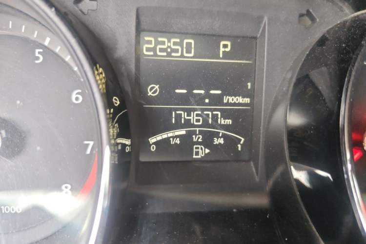 Used Volkswagen Bora 2014 1.6L Automatic Comfort Model Odometer Close Up
