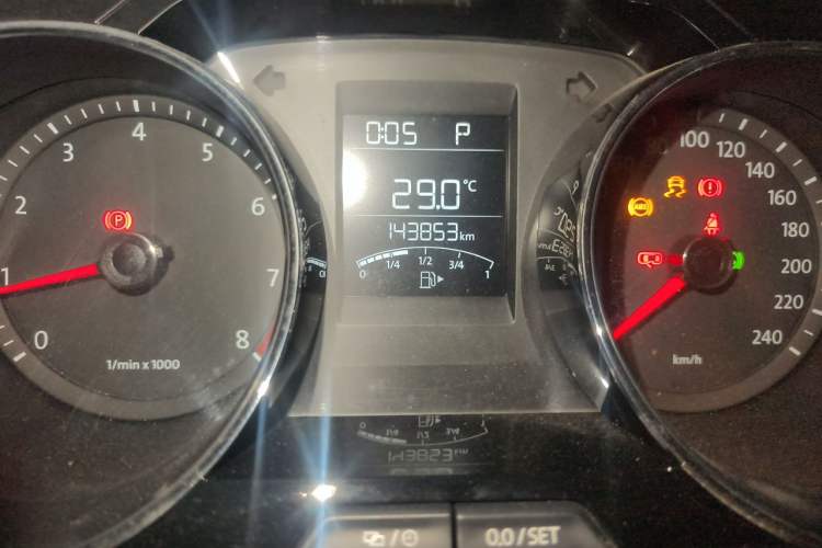 Used Volkswagen Bora 2014 1.6L Automatic Comfort Model Odometer Close Up