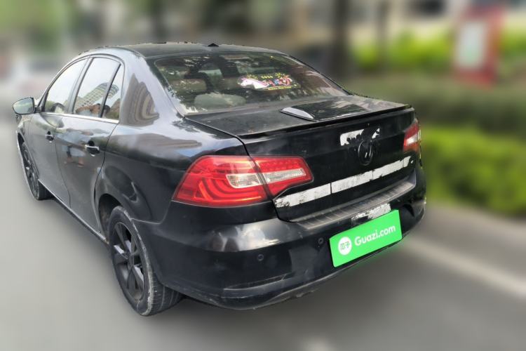 Used Volkswagen Bora 2014 1.6L Manual Comfort Model Rear Left 45 Deg