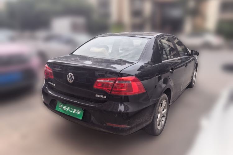 Used Volkswagen Bora 2014 1.6L Automatic Comfort Model Rear Right 45 Deg