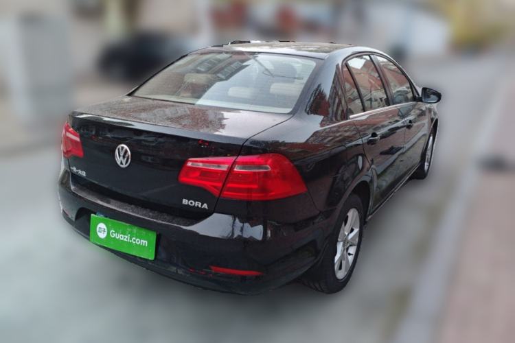 Used Volkswagen Bora 2014 1.6L Automatic Comfort Model Rear Right 45 Deg