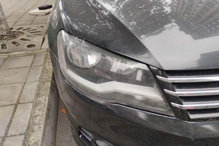 Used Volkswagen Bora 2014 1.6L Automatic Comfort Model Right Front Headlight