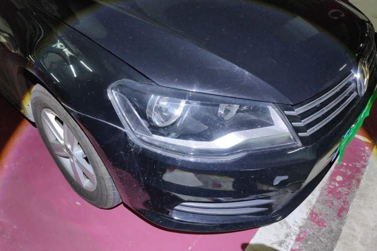 Used Volkswagen Bora 2014 1.6L Automatic Fashion Model Right Front Headlight