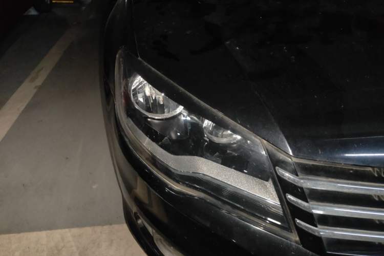 Used Volkswagen Bora 2014 1.6L Manual Fashion Edition Right Front Headlight