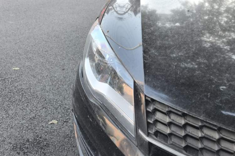 Used Volkswagen Bora 2014 1.4TSI Automatic Sportline Right Front Headlight