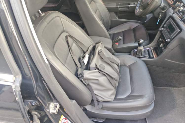Used Volkswagen Bora 2014 1.6L Manual Comfort Model Right Front Seat
