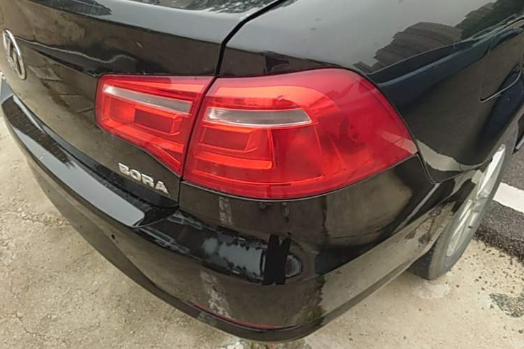 Used Volkswagen Bora 2014 1.6L Automatic Fashion Model Right Rear Taillight