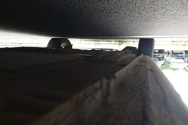 Used Volkswagen Bora 2014 1.6L Automatic Fashion Model Right Side Sill