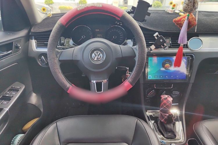 Used Volkswagen Bora 2014 1.6L Automatic Comfort Model Steering Wheel
