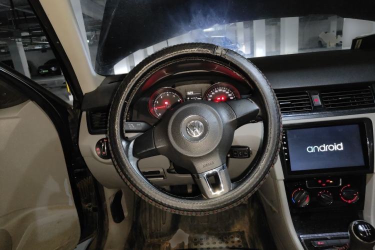 Used Volkswagen Bora 2014 1.6L Manual Fashion Edition Steering Wheel
