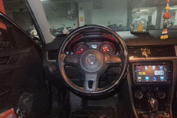 Used Volkswagen Bora 2014 1.6L Automatic Comfort Model Steering Wheel