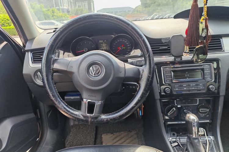 Used Volkswagen Bora 2014 1.6L Automatic Comfort Model Steering Wheel