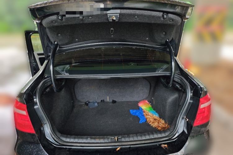 Used Volkswagen Bora 2014 1.6L Manual Fashion Edition Trunk