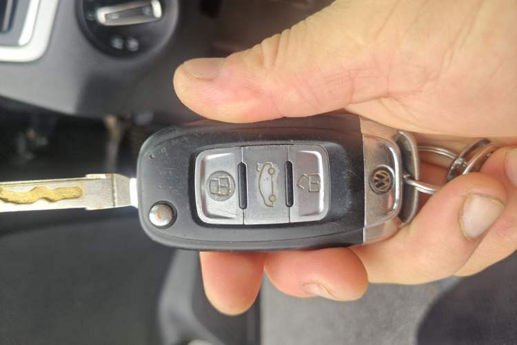 Used Volkswagen Bora 2014 1.6L Automatic Comfort Model Vehicle Key