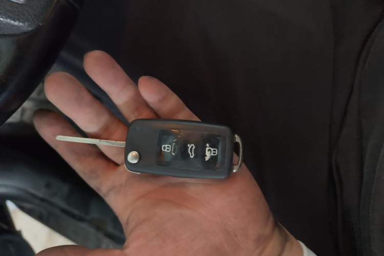 Used Volkswagen Bora 2014 1.6L Manual Fashion Edition Vehicle Key
