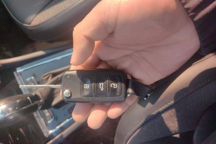 Used Volkswagen Bora 2014 1.6L Automatic Comfort Model Vehicle Key