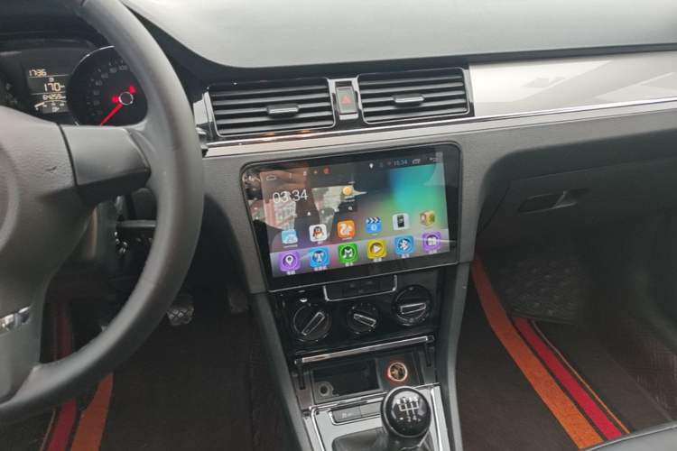 Used Volkswagen Bora 2014 1.6L Manual Comfort Model Audio And AC Panel