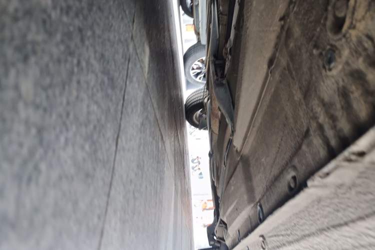 Used Volkswagen Bora 2014 1.6L Automatic Comfort Model Chassis Front Left