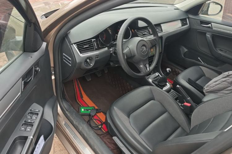 Used Volkswagen Bora 2014 1.6L Manual Comfort Model Driver Seat