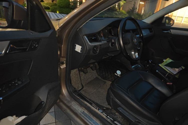Used Volkswagen Bora 2014 1.6L Manual Comfort Model Driver Seat