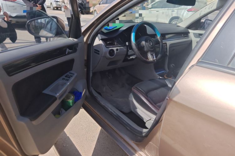 Used Volkswagen Bora 2014 1.6L Manual Fashion Edition Driver Seat