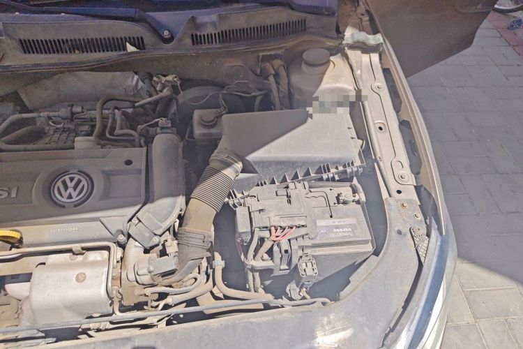 Used Volkswagen Bora 2014 1.4TSI Automatic Comfort Model Engine Bay Left