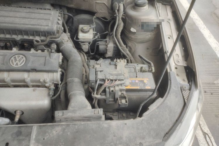 Used Volkswagen Bora 2014 1.6L Automatic Comfort Model Engine Bay Left