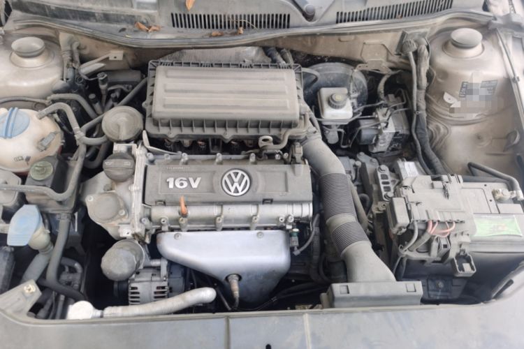 Used Volkswagen Bora 2014 1.6L Automatic Comfort Model Engine Bay