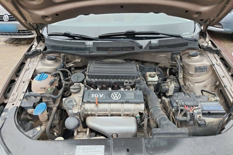 Used Volkswagen Bora 2014 1.6L Automatic Comfort Model Engine Bay