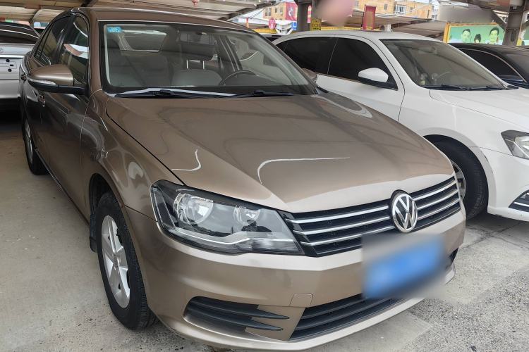 Used Volkswagen Bora 2014 1.6L Automatic Fashion Model Exterior 2
