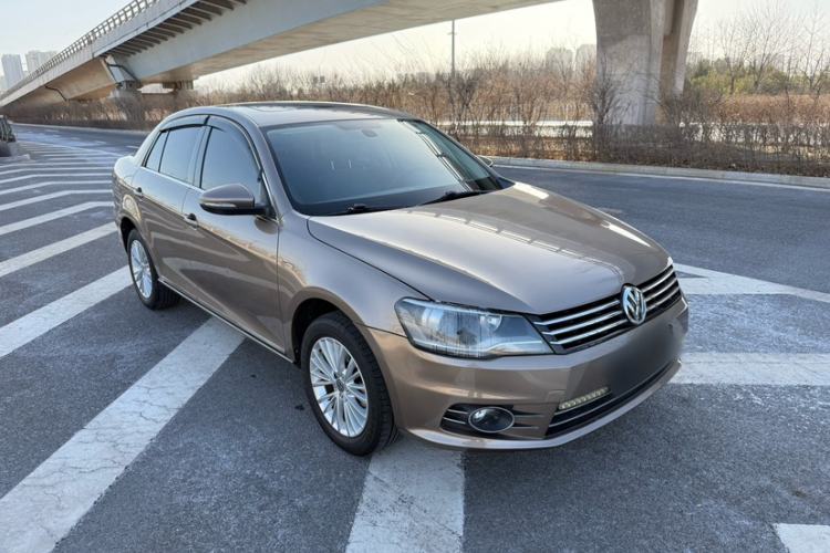 Used Volkswagen Bora 2014 1.6L Automatic Luxury Model Exterior 2