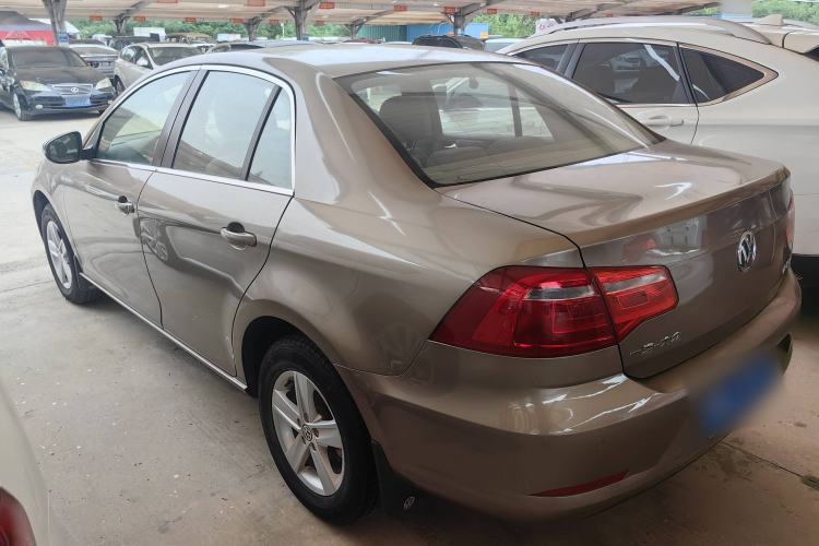 Used Volkswagen Bora 2014 1.6L Automatic Fashion Model Exterior 3