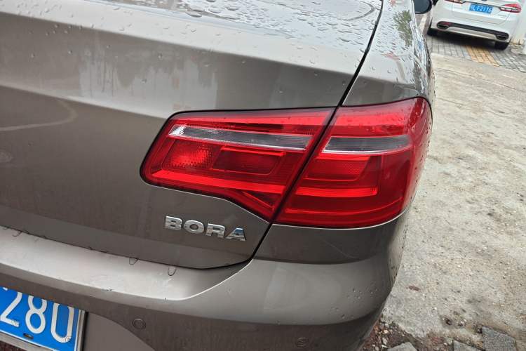 Used Volkswagen Bora 2014 1.6L Automatic Comfort Model Exterior 6
