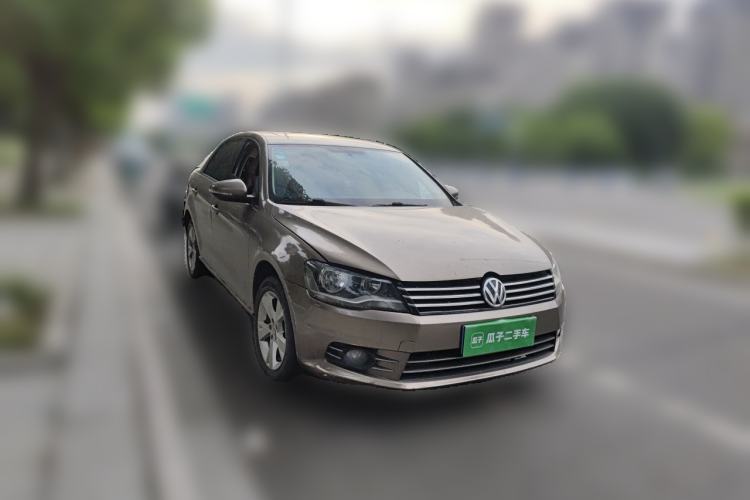 Used Volkswagen Bora 2014 1.6L Automatic Comfort Model Front Right 45 Deg