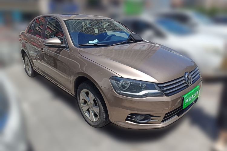 Used Volkswagen Bora 2014 1.6L Automatic Comfort Model Front Right 45 Deg