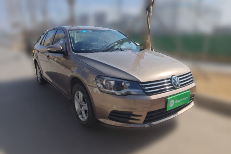 Used Volkswagen Bora 2014 1.6L Manual Fashion Edition Front Right 45 Deg
