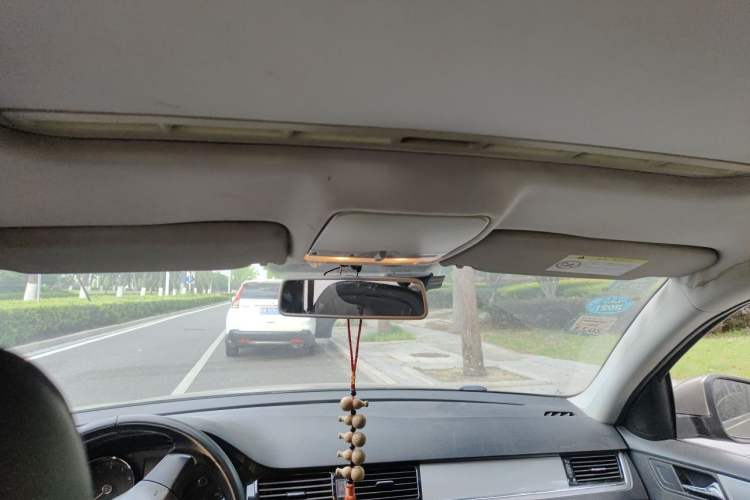 Used Volkswagen Bora 2014 1.6L Automatic Comfort Model Headliner