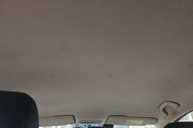 Used Volkswagen Bora 2014 1.6L Manual Fashion Edition Headliner